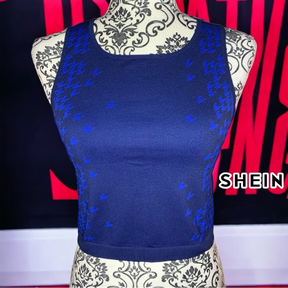 SHEIN Blue crop- Small